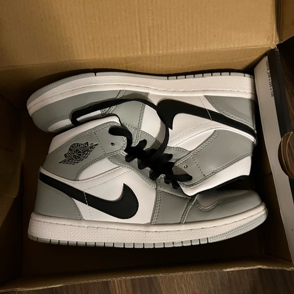 jordan 1 smokey grey